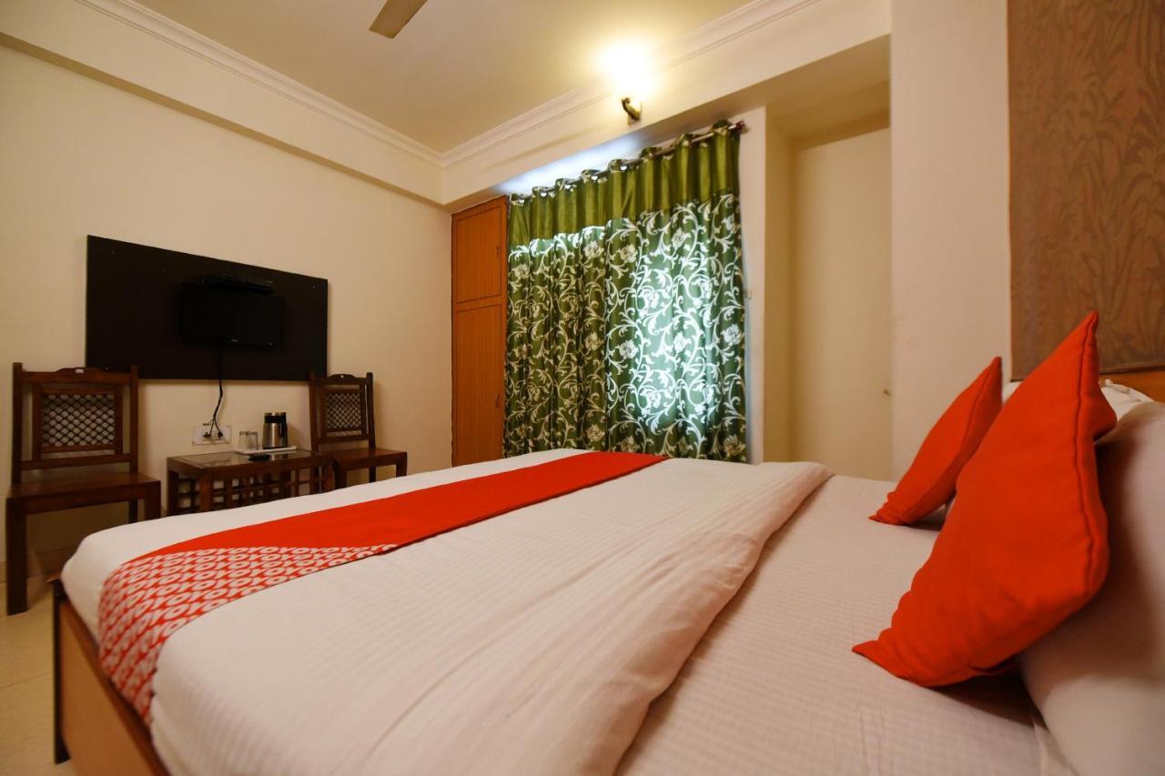 Oyo C M Regency Hotel Jaipur Exterior photo