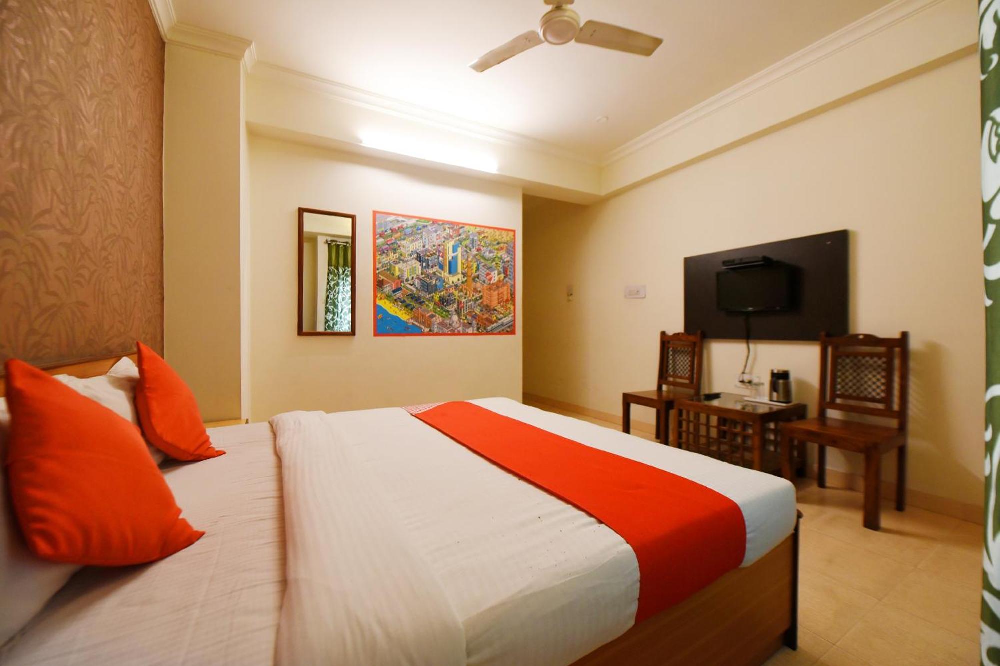 Oyo C M Regency Hotel Jaipur Exterior photo